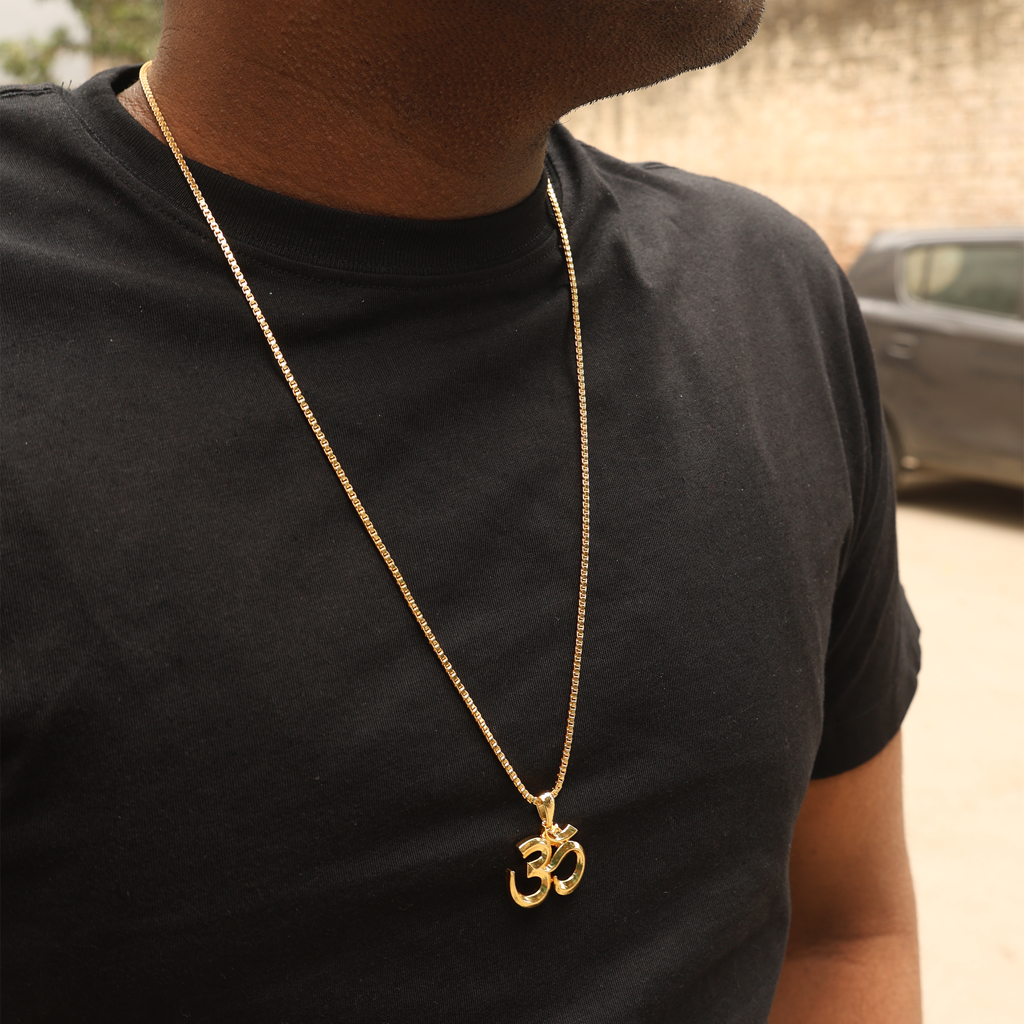 DIVINE OM (PENDANT + CHAIN) - 18K Gold Plated