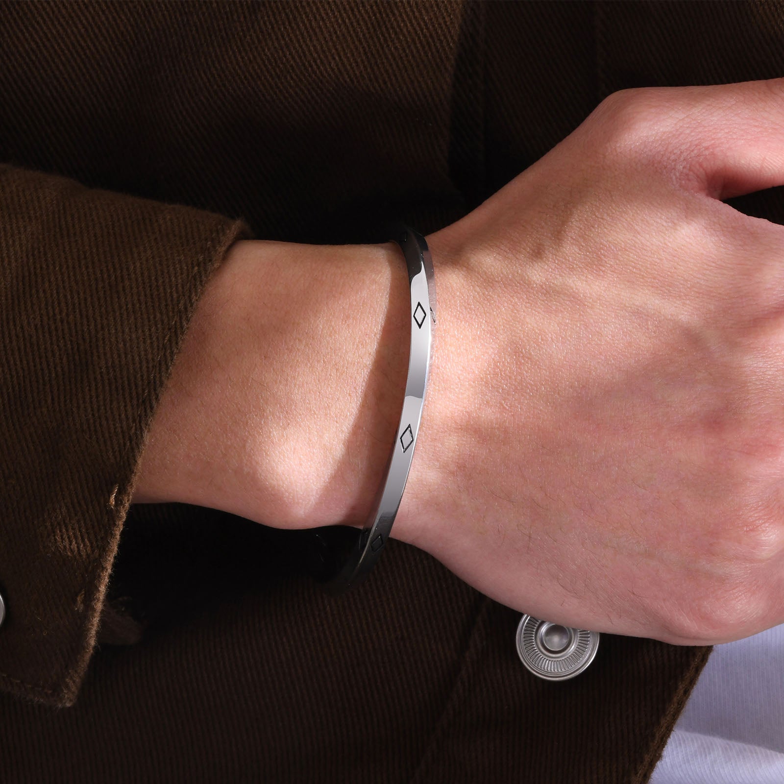 Men’s Classic Metal Cuff