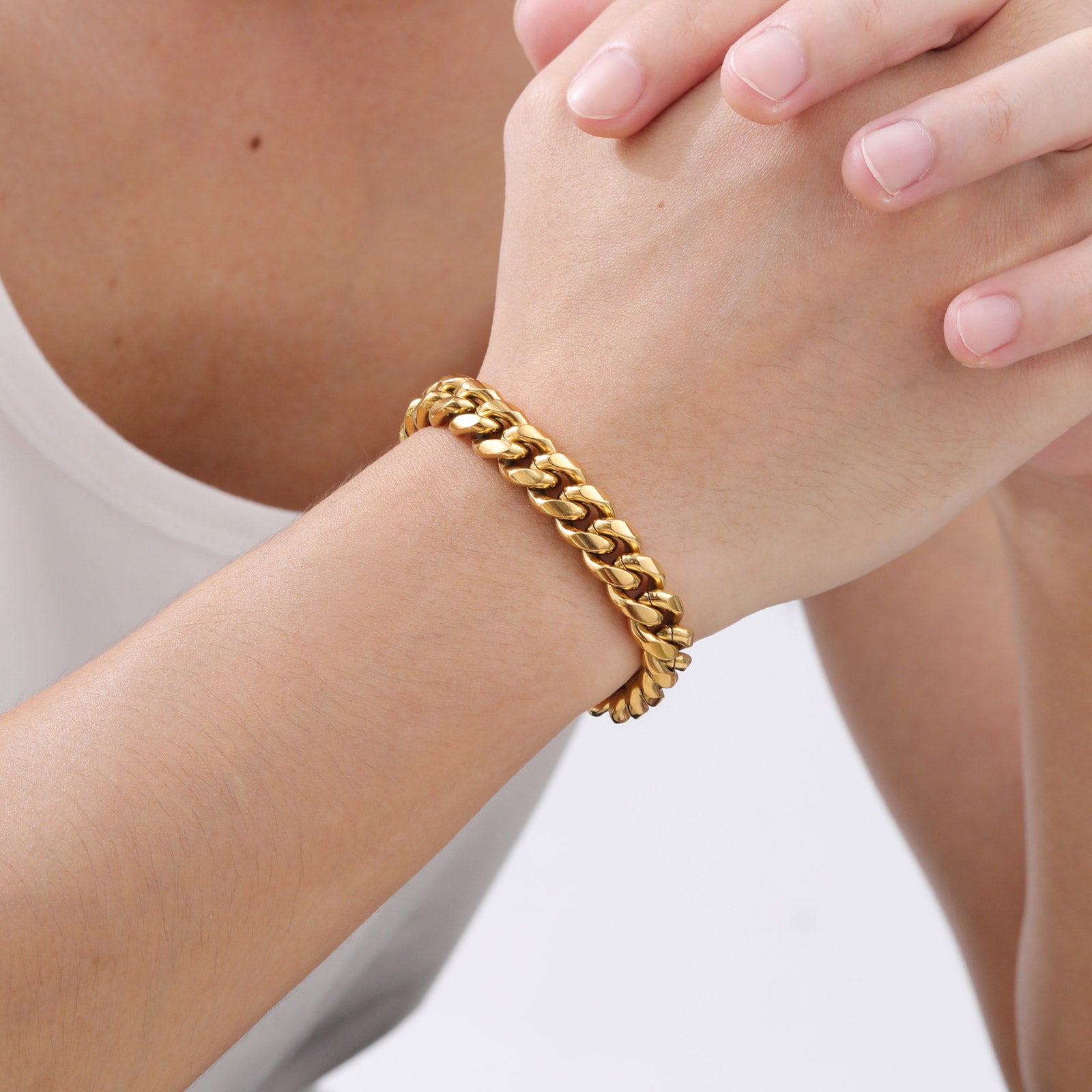Cuban Link Curb Bracelet - 8MM (18K Gold Plated)