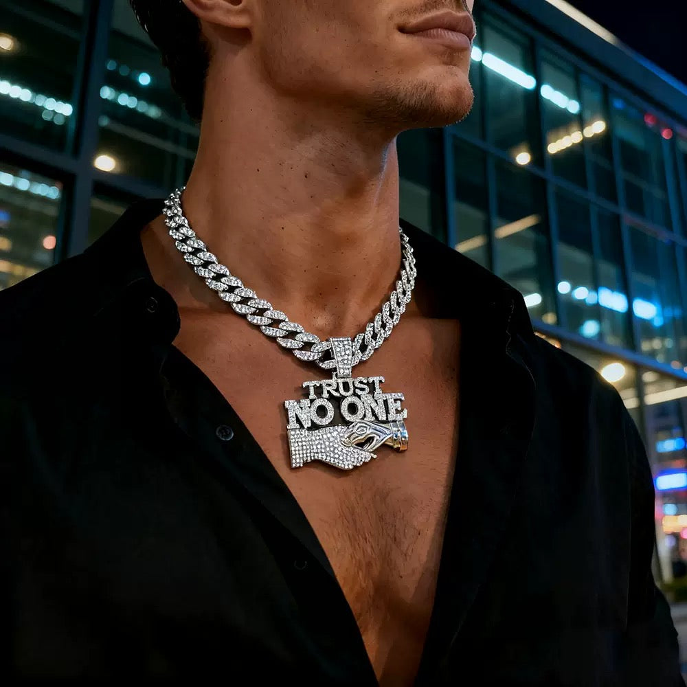 TRUST NO ONE (PENDANT + CHAIN)