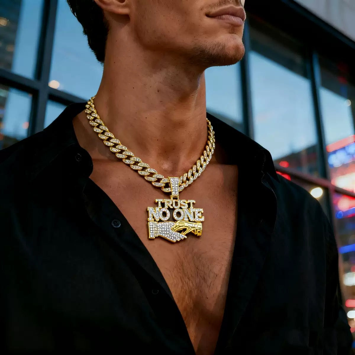 TRUST NO ONE (PENDANT + CHAIN)