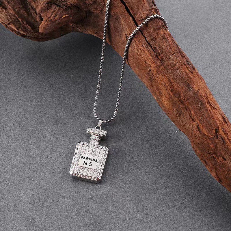 Parfum No. 5 (Pendant + Chain)