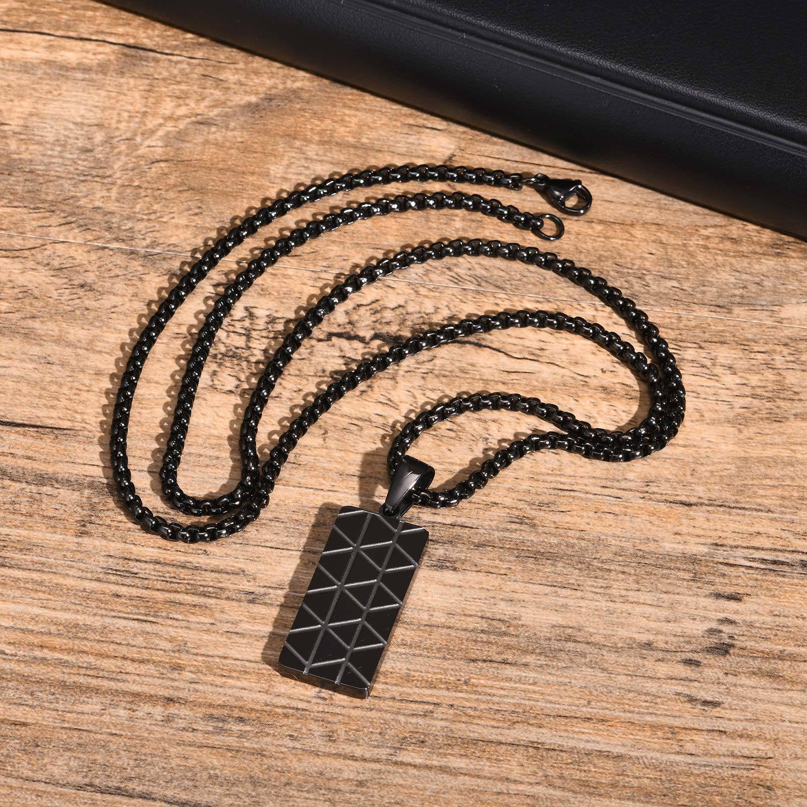 Bold Metal (Pendant + Chain)
