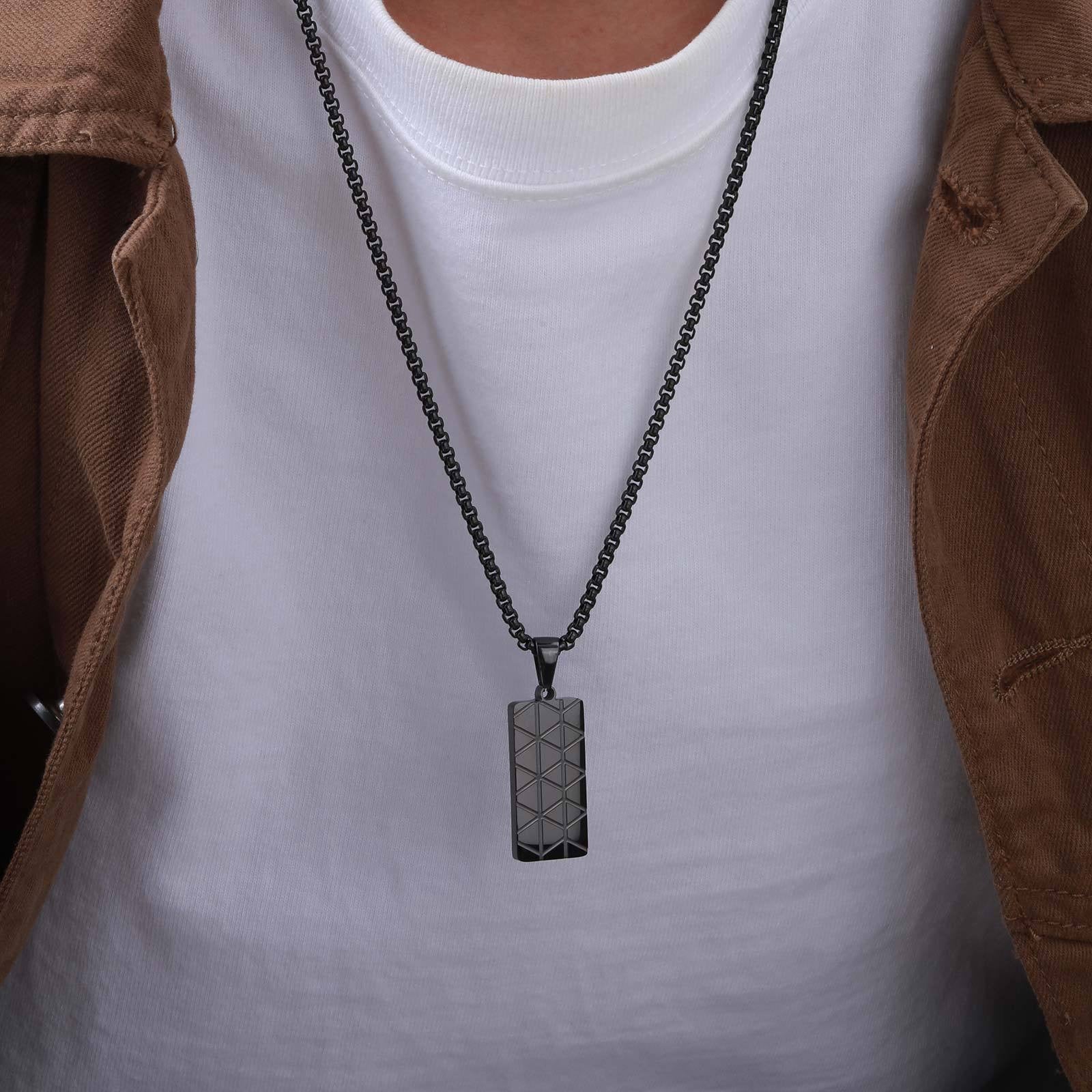 Bold Metal (Pendant + Chain)