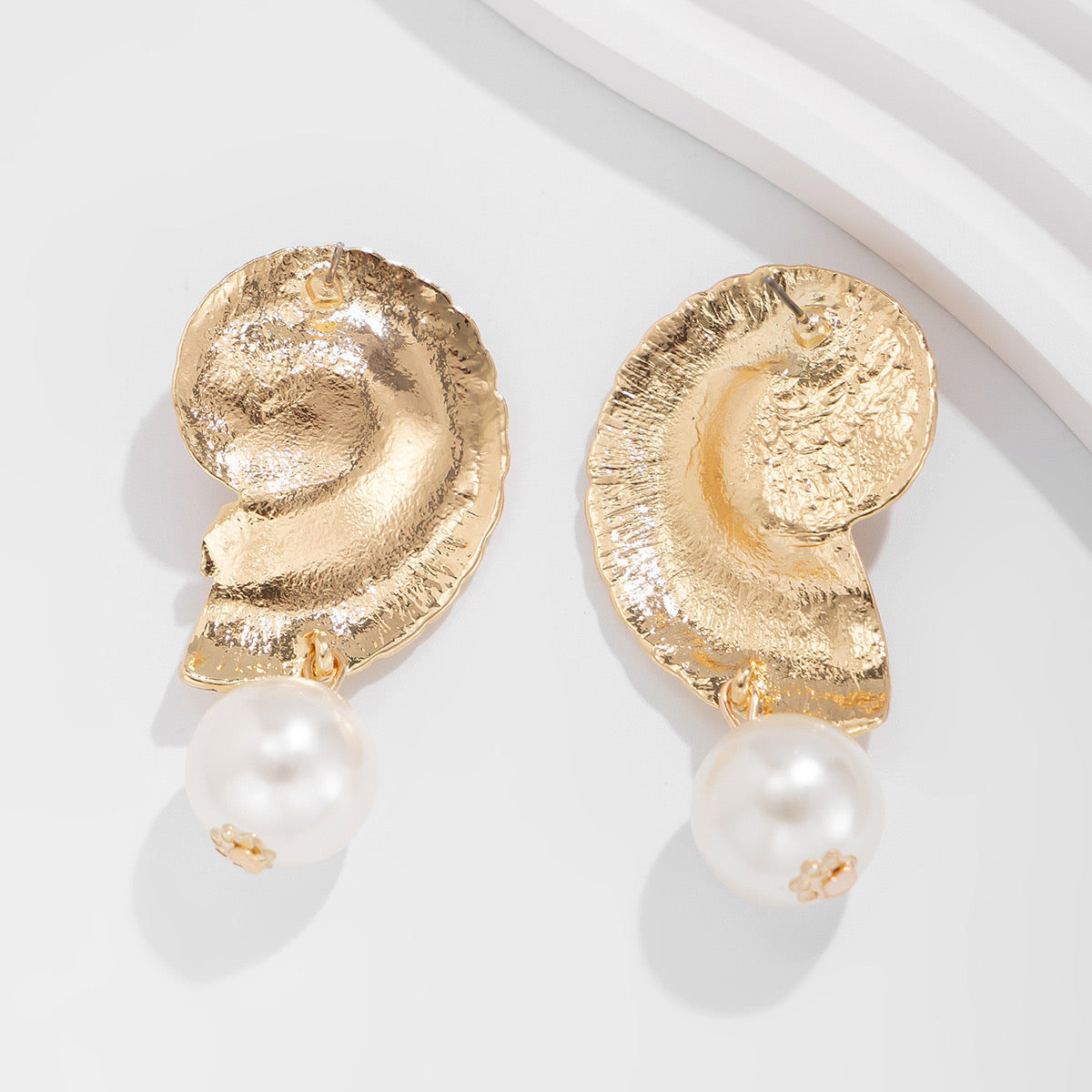 Snail Shell Earrings (18K Gold Plating)