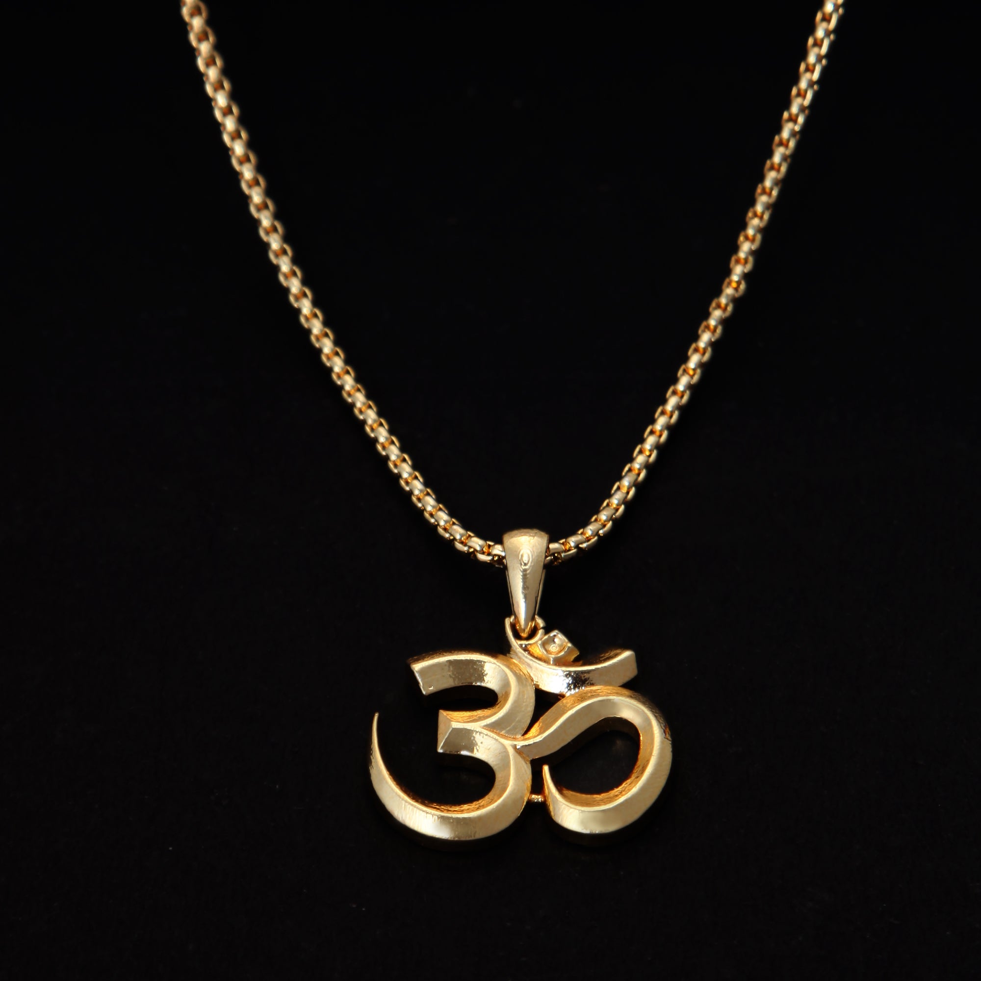 DIVINE OM (PENDANT + CHAIN) - 18K Gold Plated