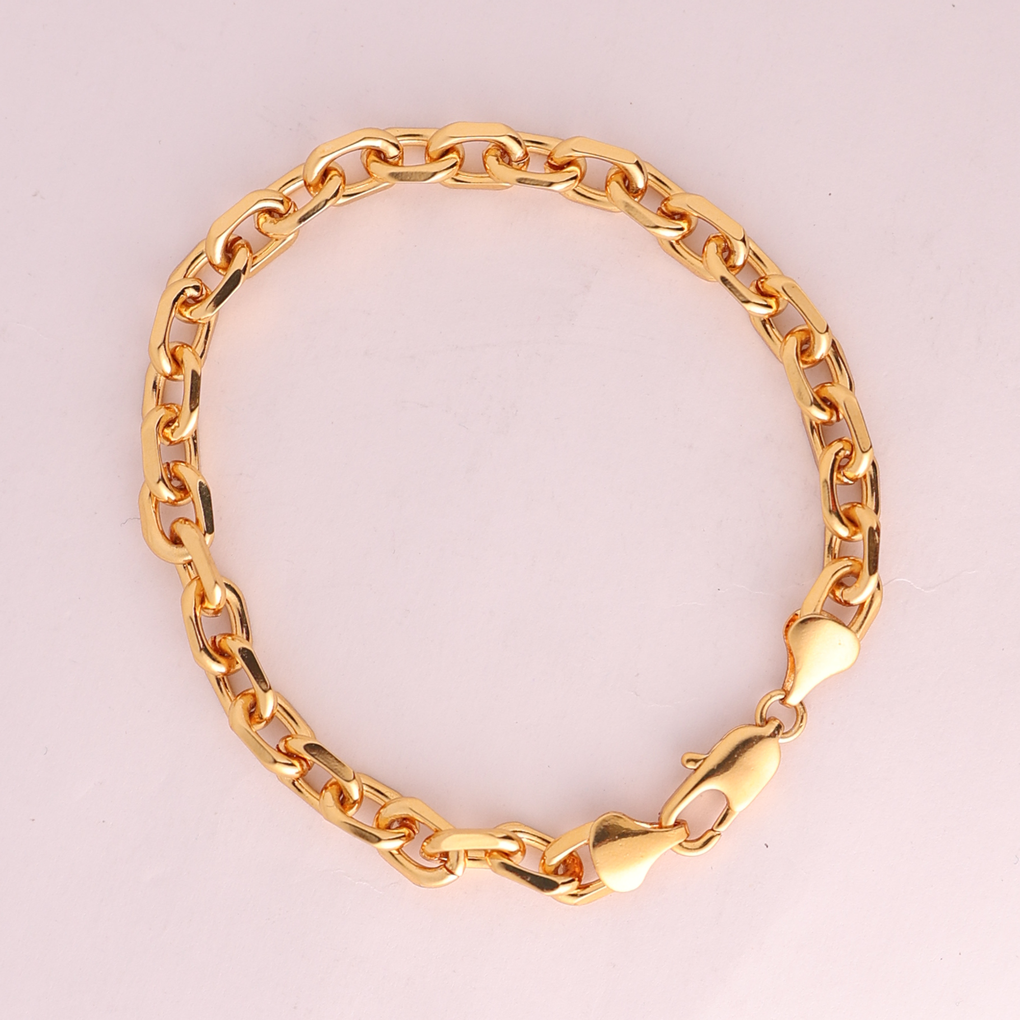 Oval Anchor Bracelet (18K Gold Plating) - 7 MM