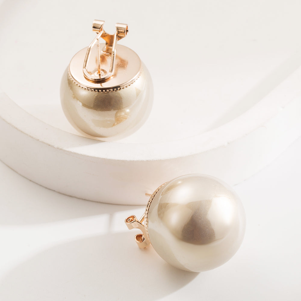 Mega Pearl Classic Earrings