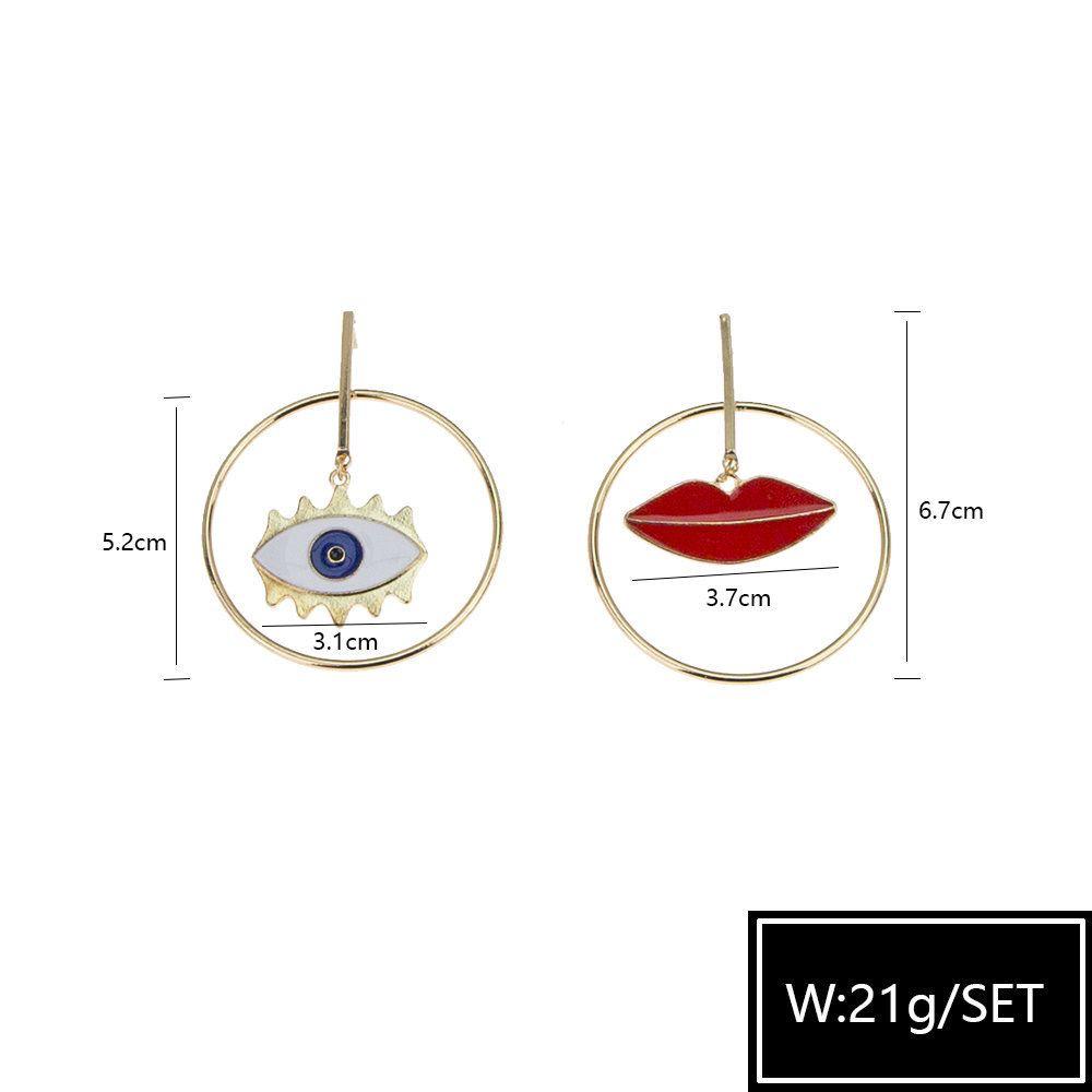 Glimpse of Love Earring