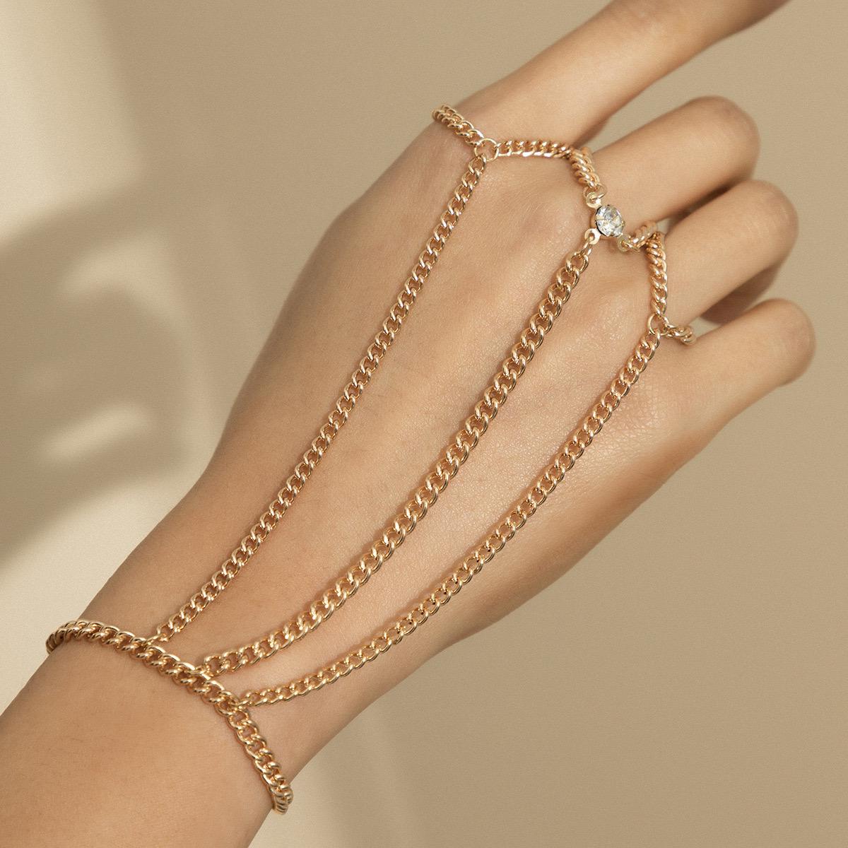 Distinctive Chain Bracelet