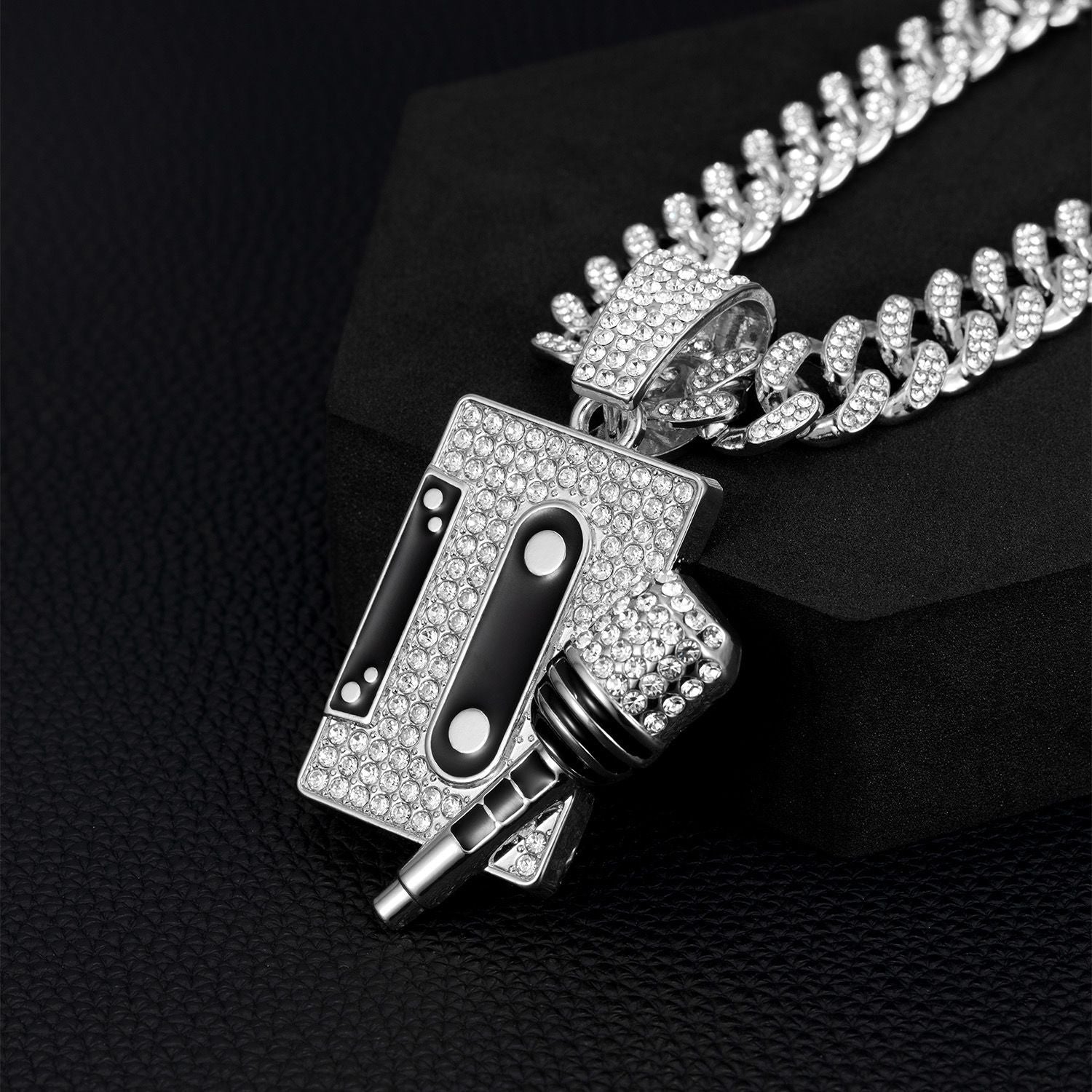 Melody Mic (Pendant + Chain)