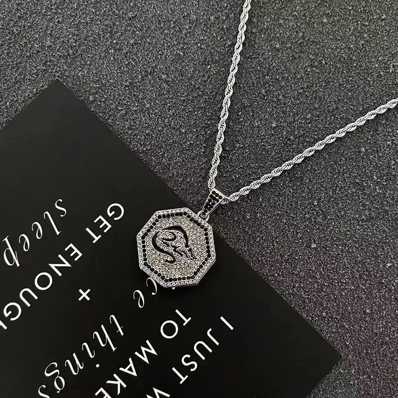 Studded Animal (Pendant + Chain)