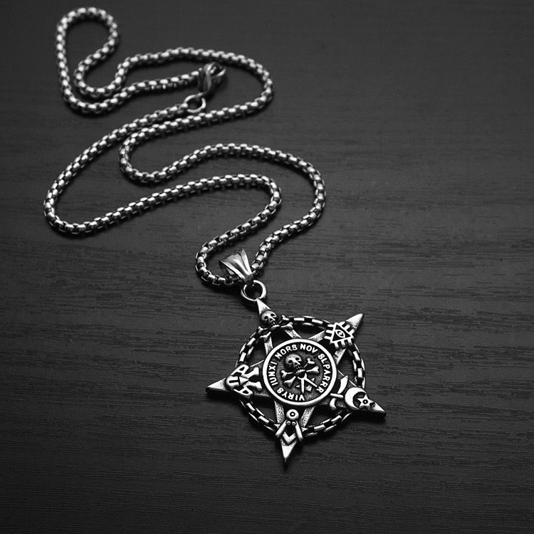 Pentagram (Pendant + Chain)