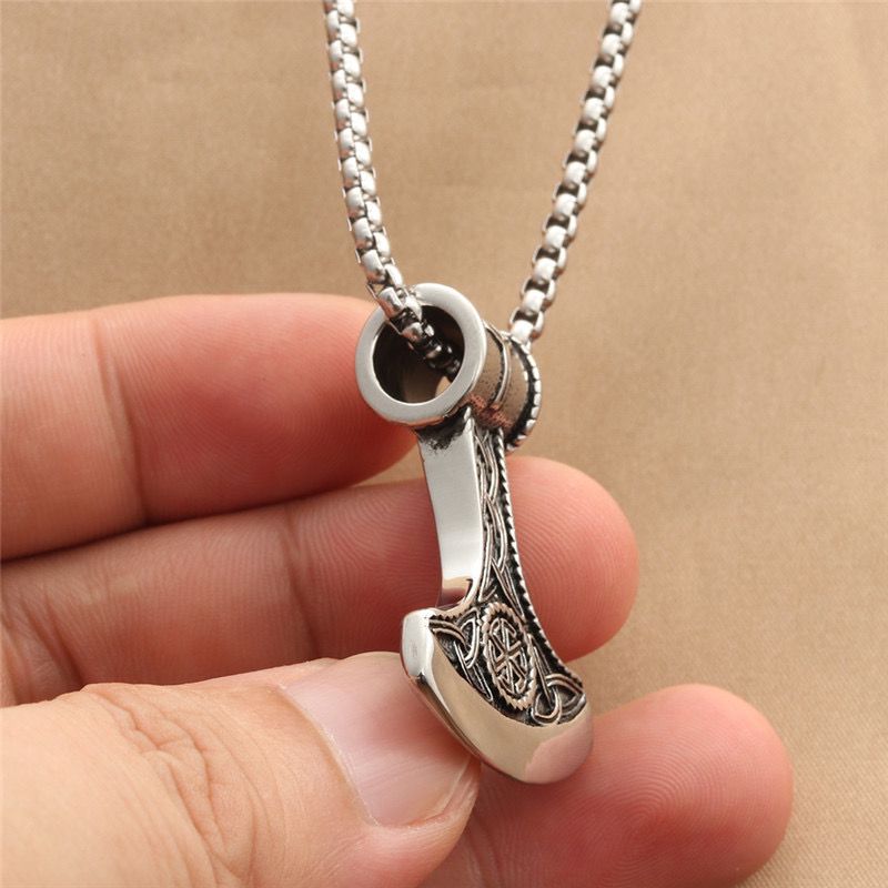 Creative Axe (Pendant + Chain)