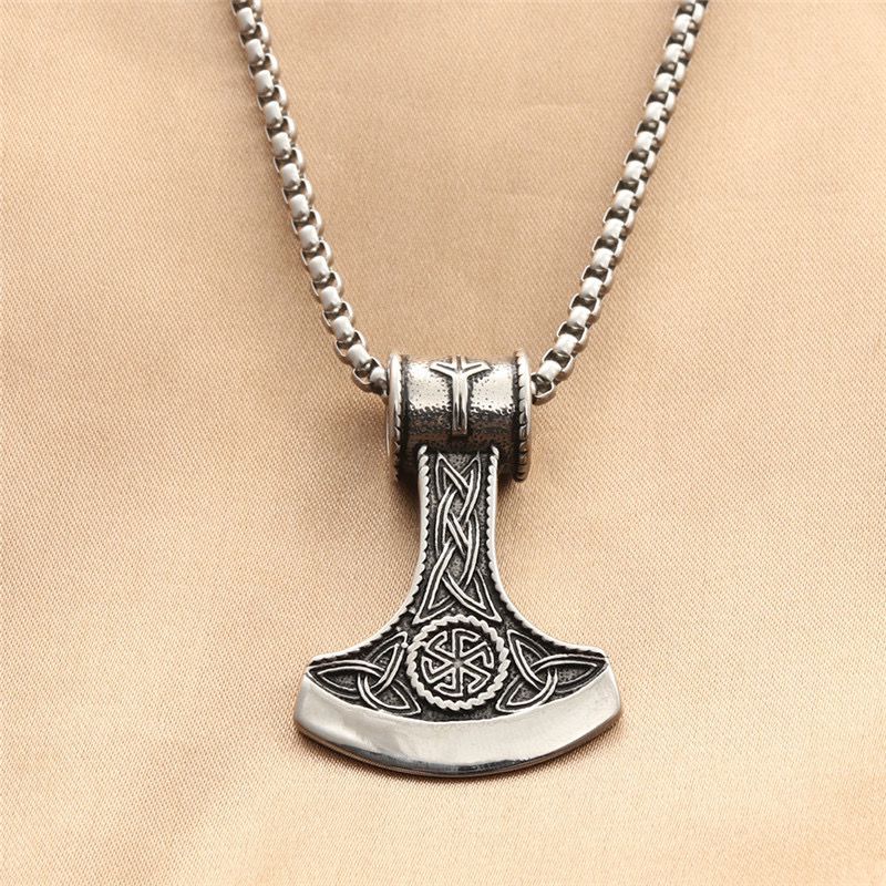 Creative Axe (Pendant + Chain)