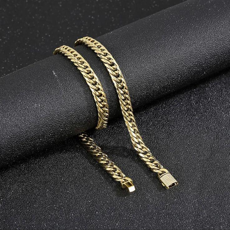 Iced Lock Cuban Chain - 10 MM - 18k Gold Plating