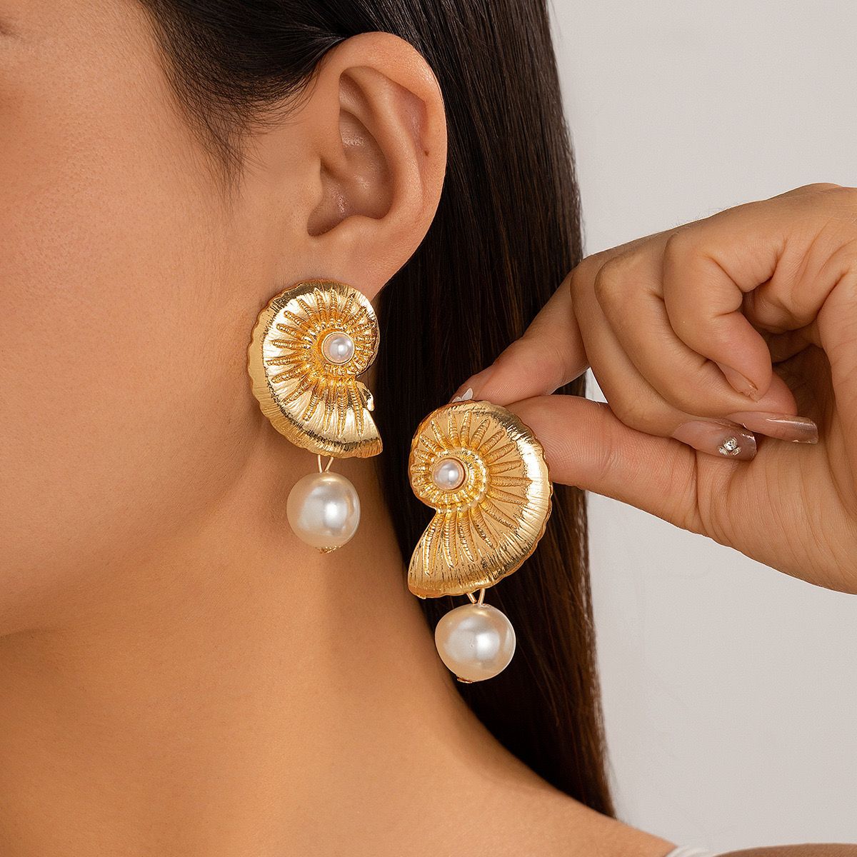 Snail Shell Earrings (18K Gold Plating)