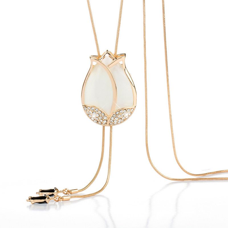Elegant Tulip Pendant Necklace