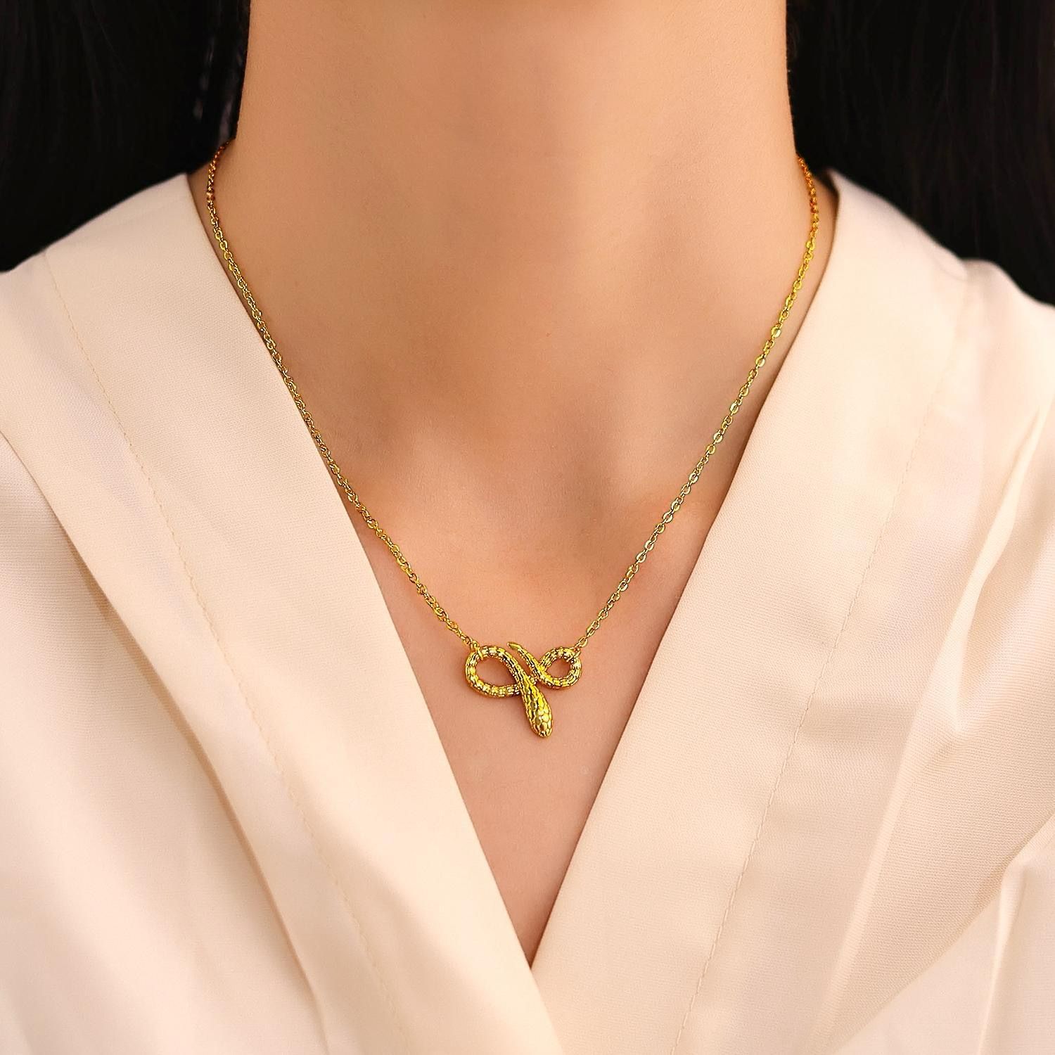 Twist & Coil Pendant