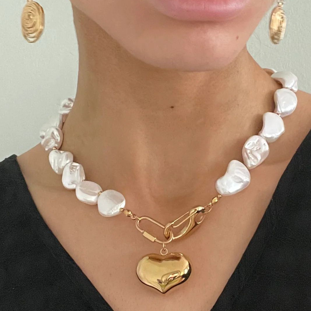 Natural Shell Titanium Necklace — 18K Gold Plated