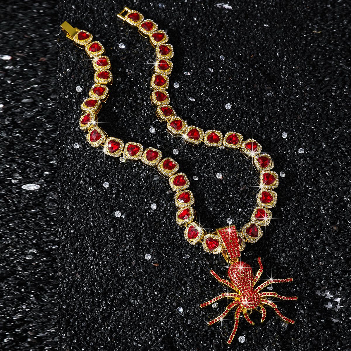 Spider (Pendant + Chain)