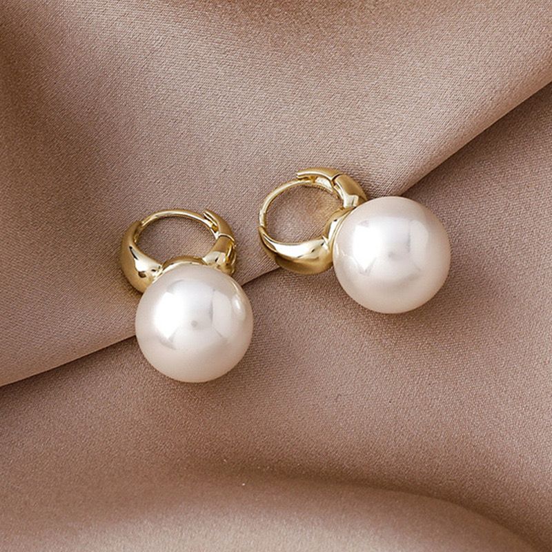Lustrous Pearl Earrings