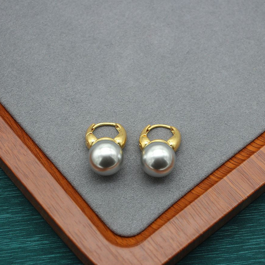 Lustrous Pearl Earrings