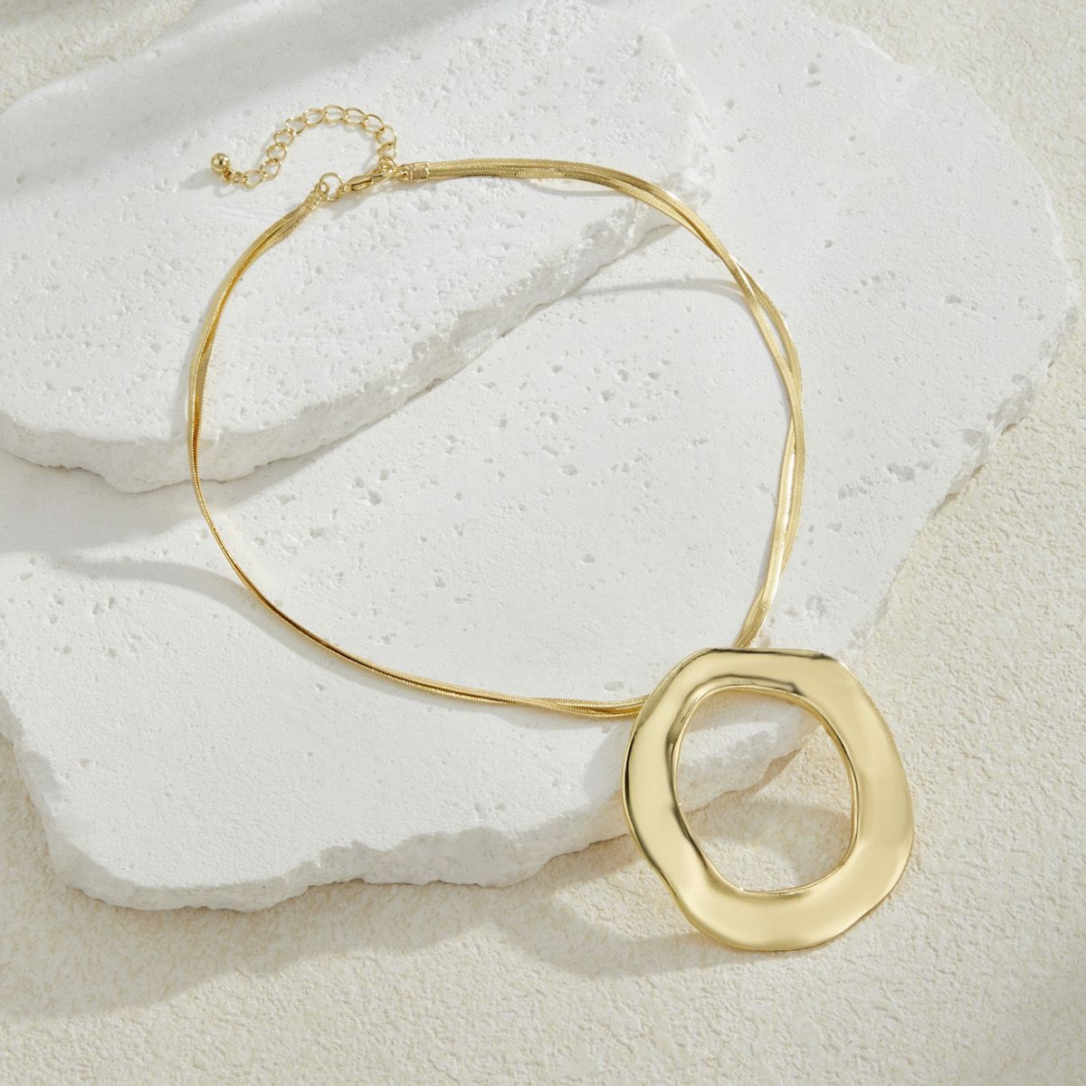 Lustrous Gold Necklace