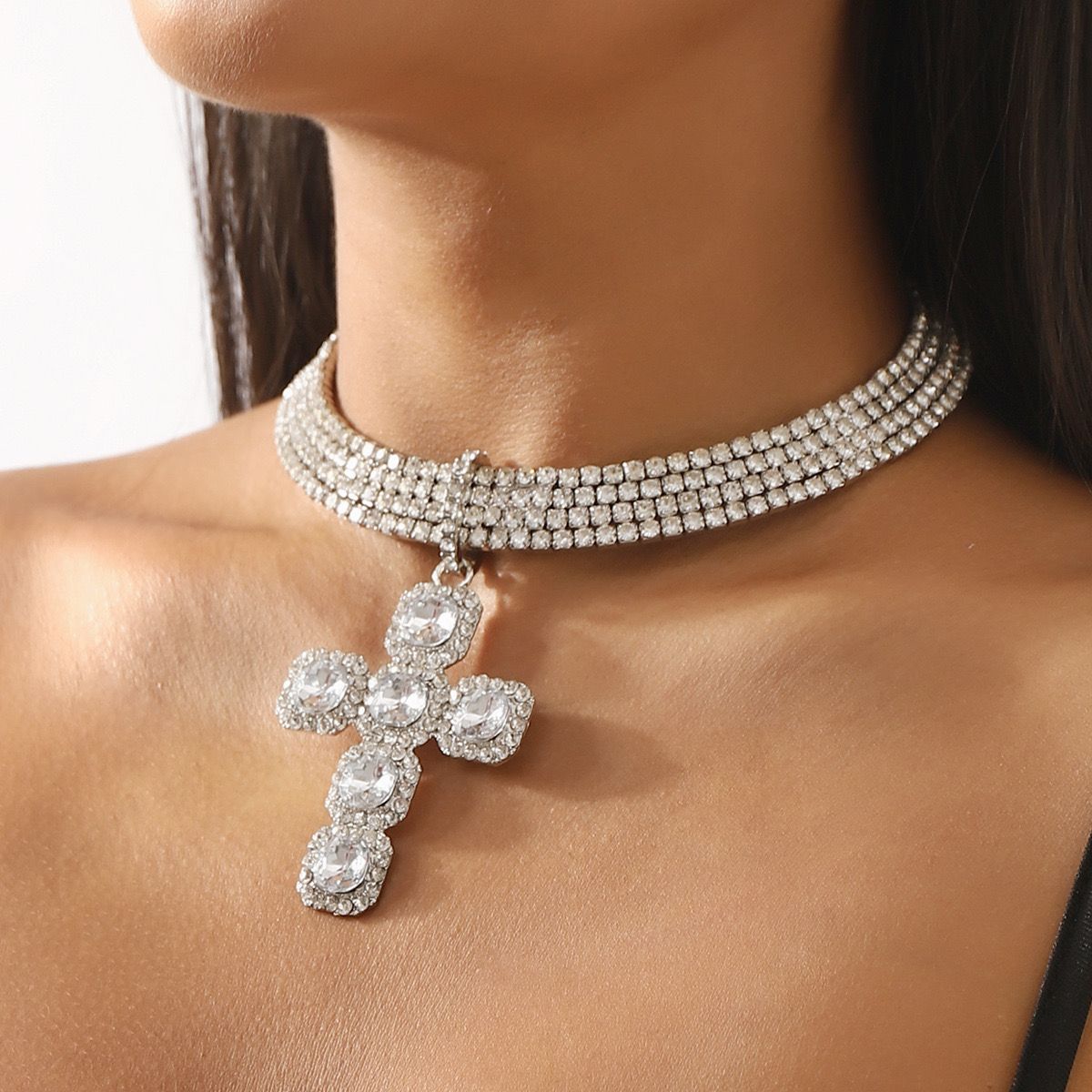 Zircon Faith Evening Choker Necklace