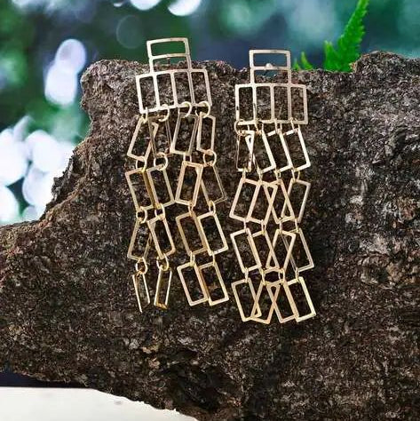 Tiny metal piece earrings