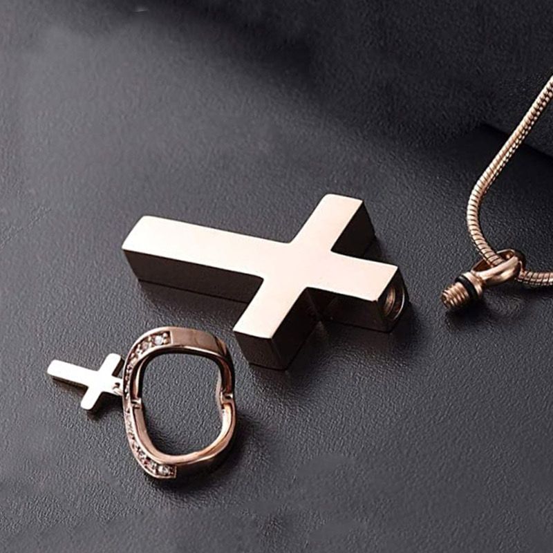 Cross (Pendant + Chain)