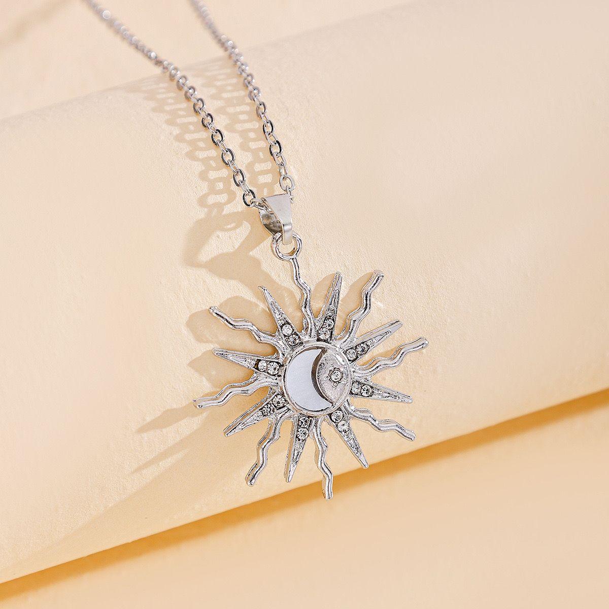 Solar Glow Pendant