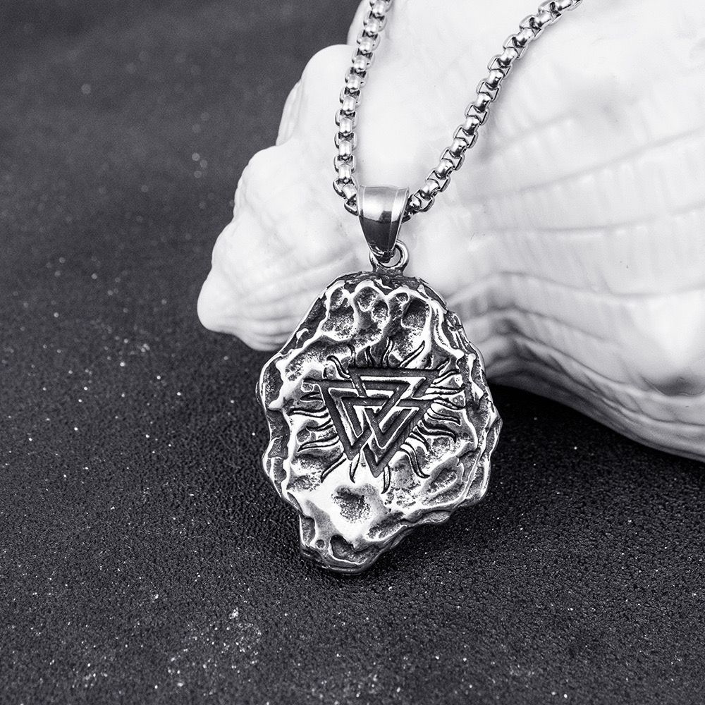 Ancient Statement (Pendant + Chain)