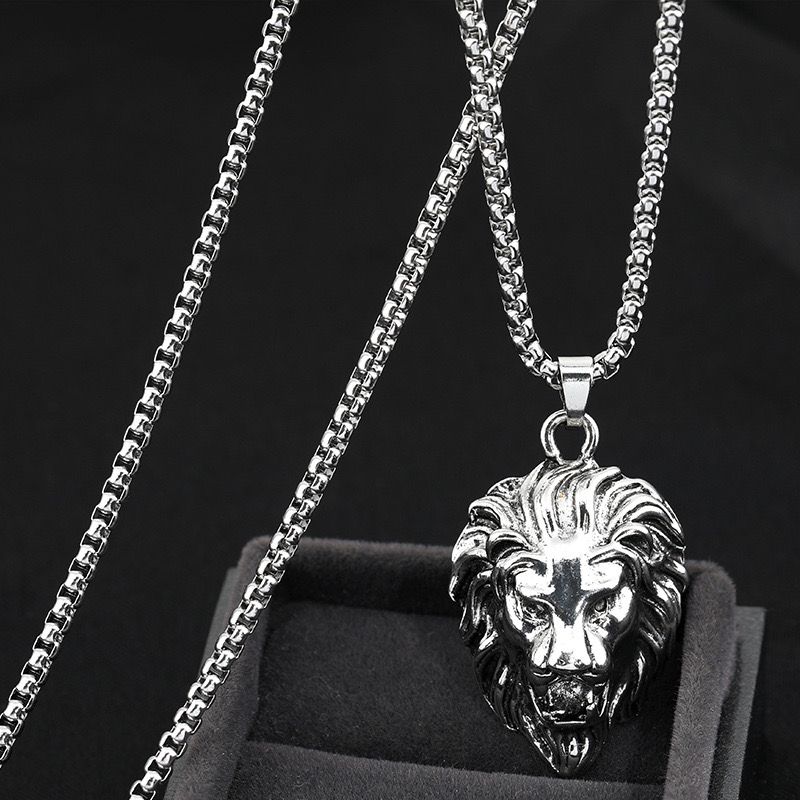 Lion Roar Bold Pendant