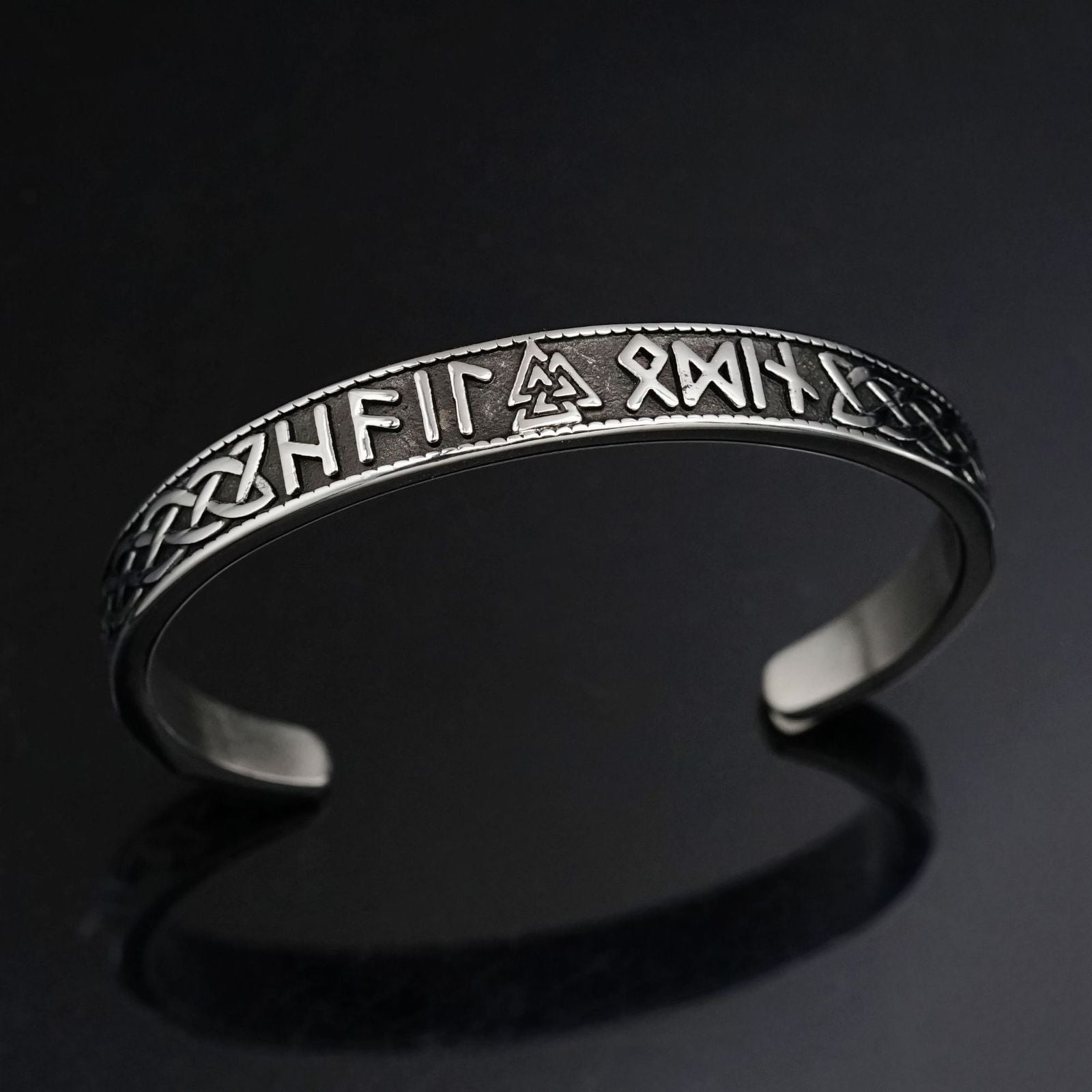 Titanium Commute Men's Cuff