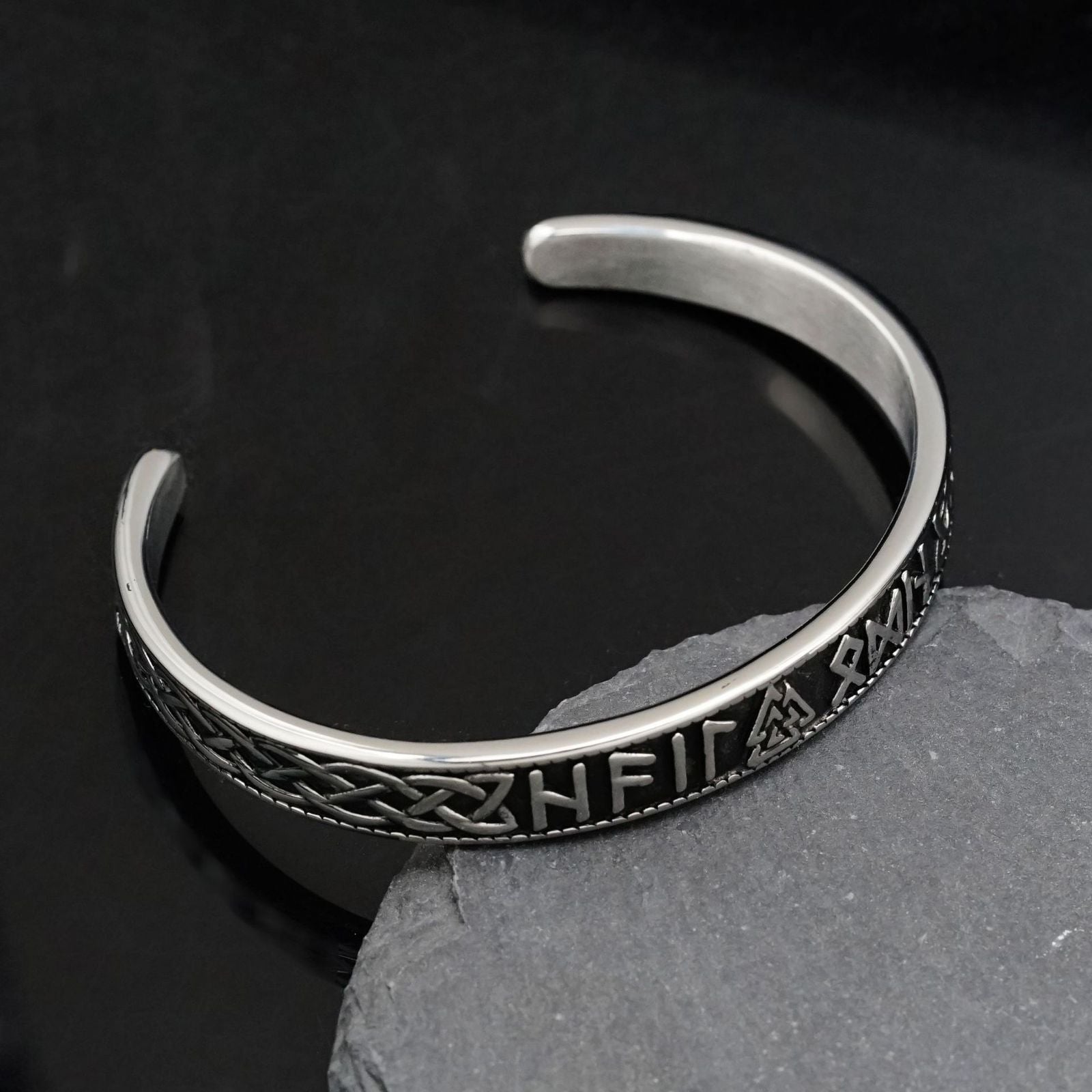 Titanium Commute Men's Cuff