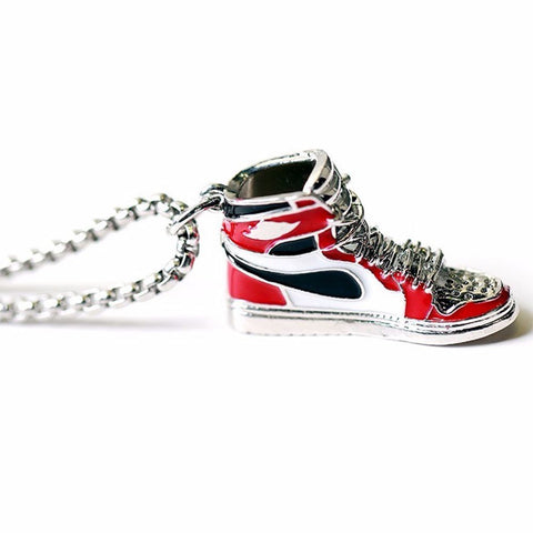 Nike Kick (Pendant + Chain)