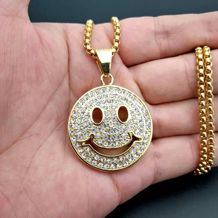 Smile ( Chain + Pendant) - 18K Gold Plated