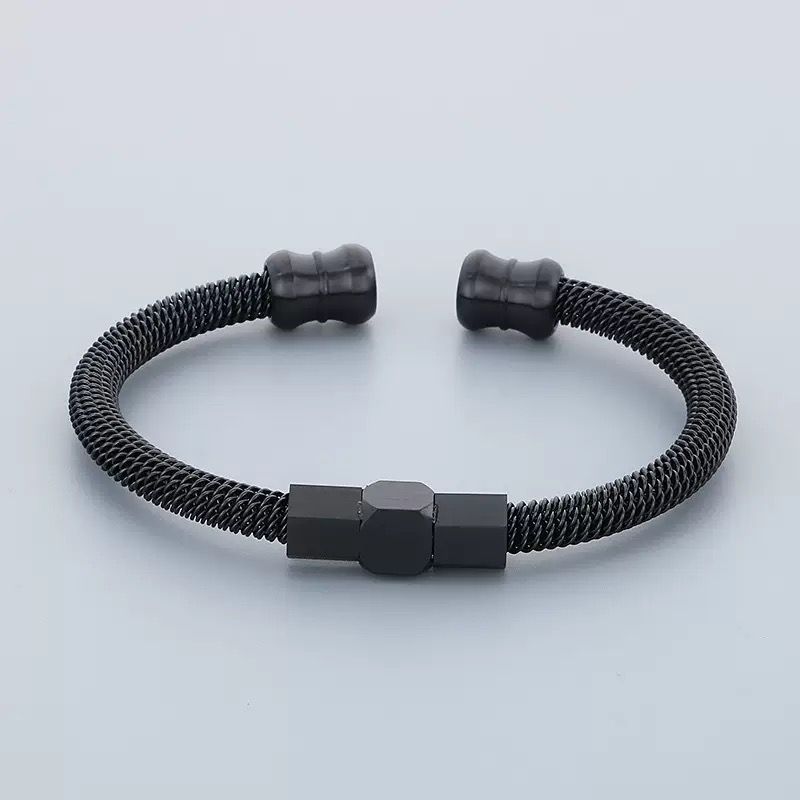 Classic Mens Bracelet - 18K Gold Plating