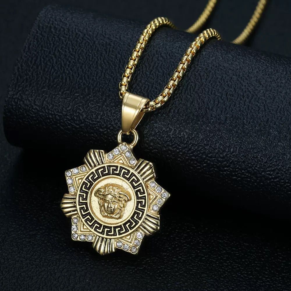 Medusa ( Chain + Pendant) - Titanium