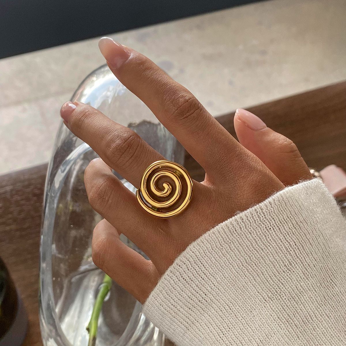 Spiral Twist Ring (18K Gold Plating)
