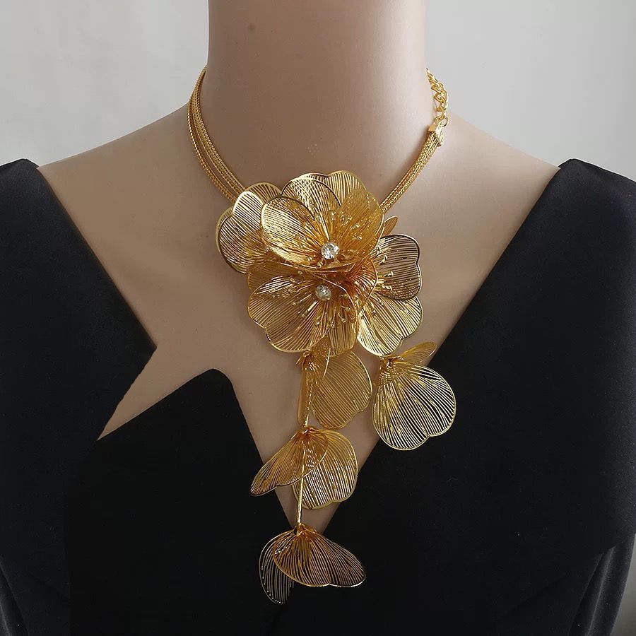 Floral Chic Designer Necklace