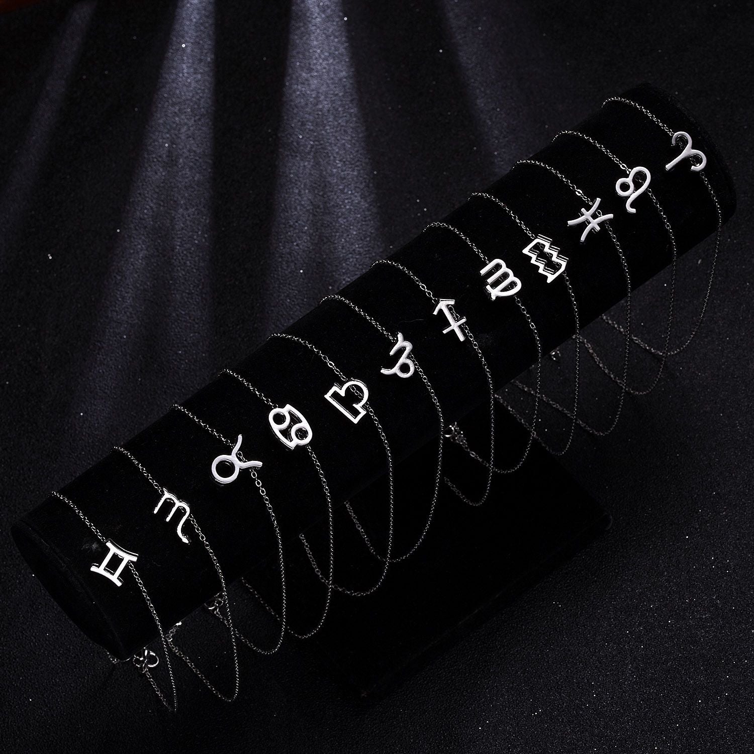 Elegant Zodiac ( Pendant + Chain)