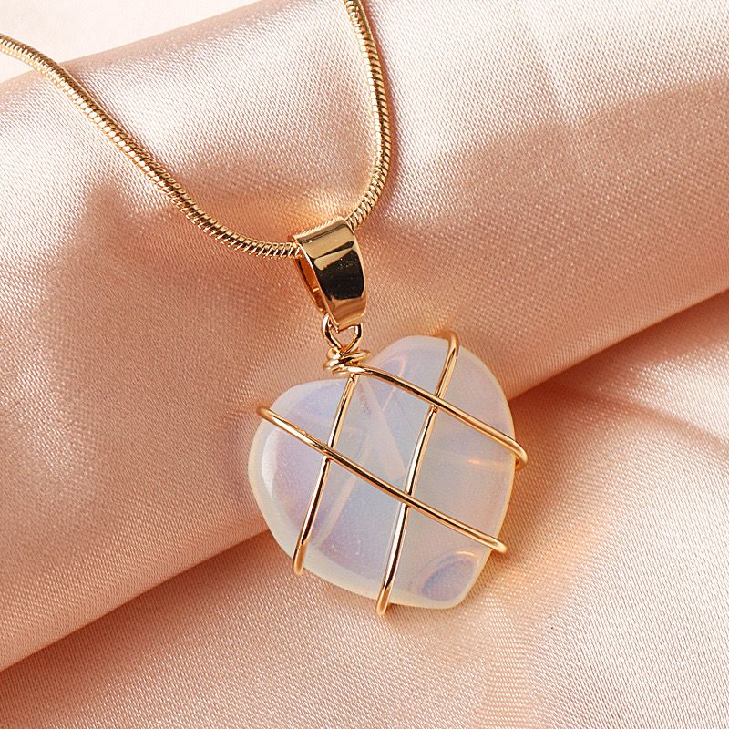 PINK HEART (PENDANT + CHAIN)