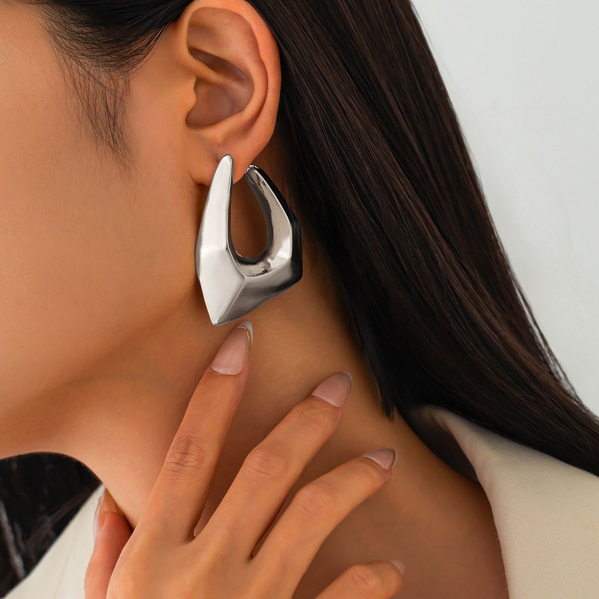 Bold U Shape Earring
