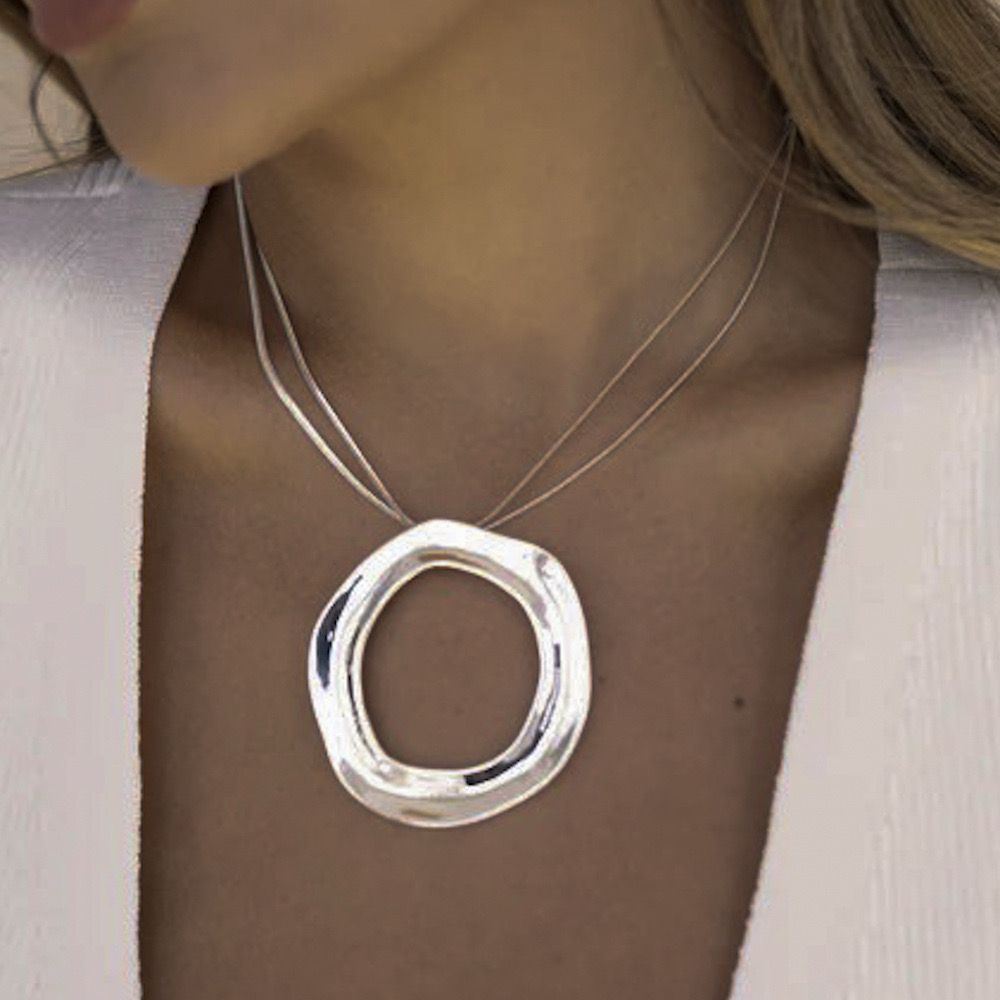 Lustrous Gold Necklace