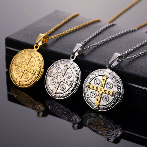 Divine Jesus Sentia Pendant
