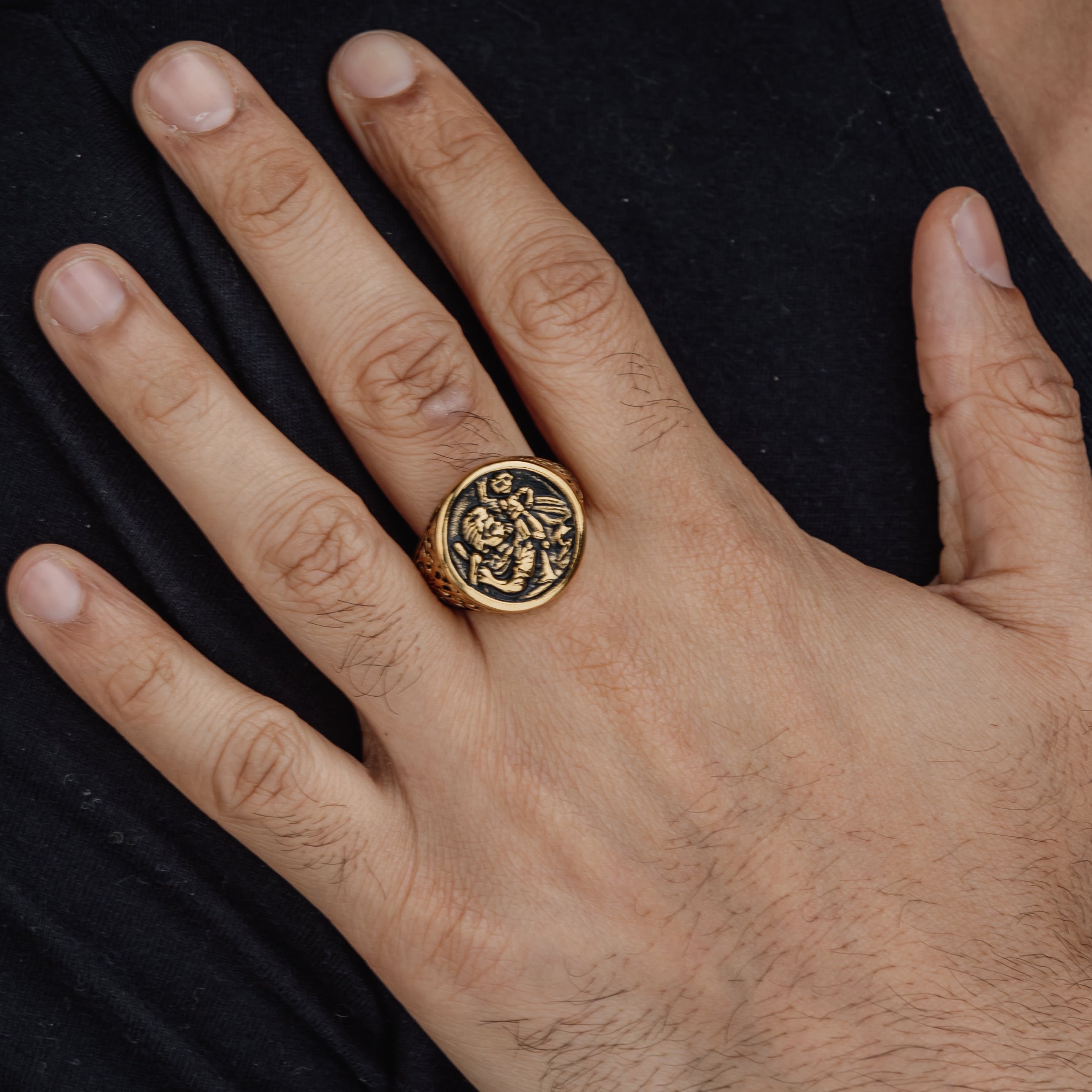 ST. CHRISTOPHER RING (GOLD)