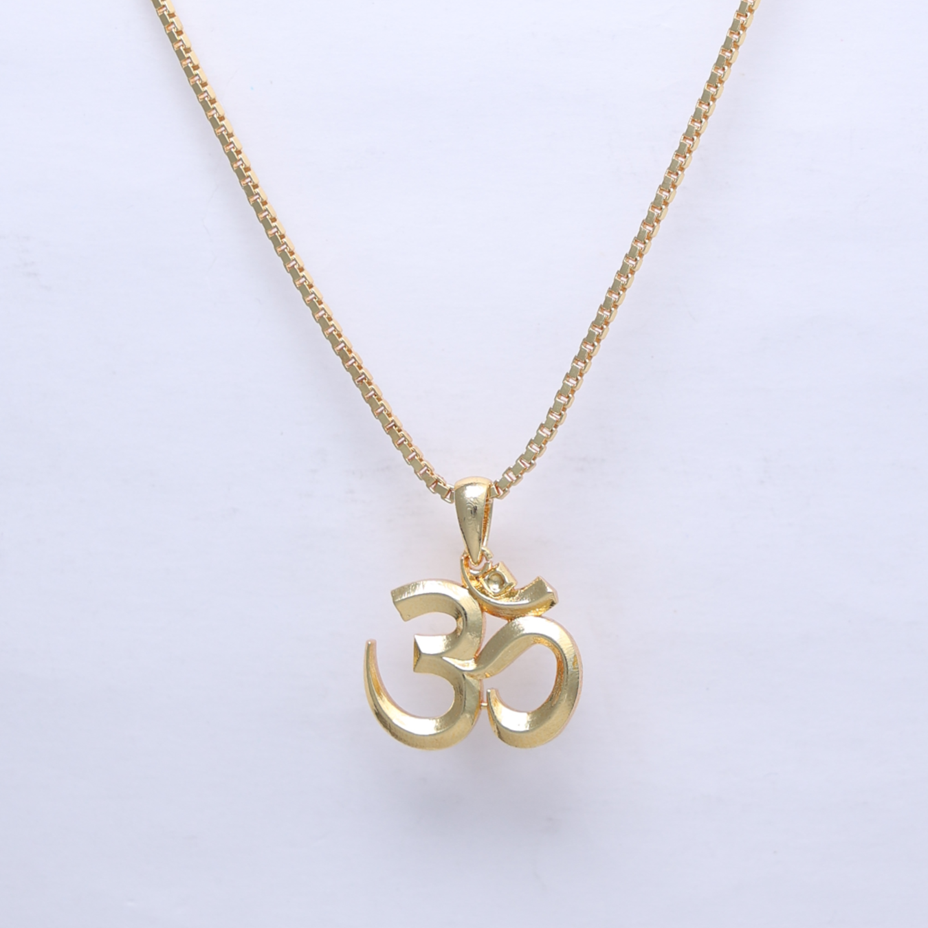 DIVINE OM PENDANT (18K Gold Plated)