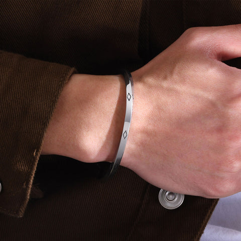 Men’s Classic Metal Cuff